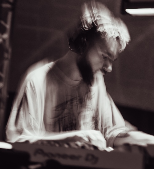 artist performing in Florida